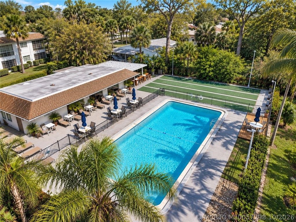 2950 SE Ocean Boulevard, Unit 7-2, Stuart, FL 34996 Photo