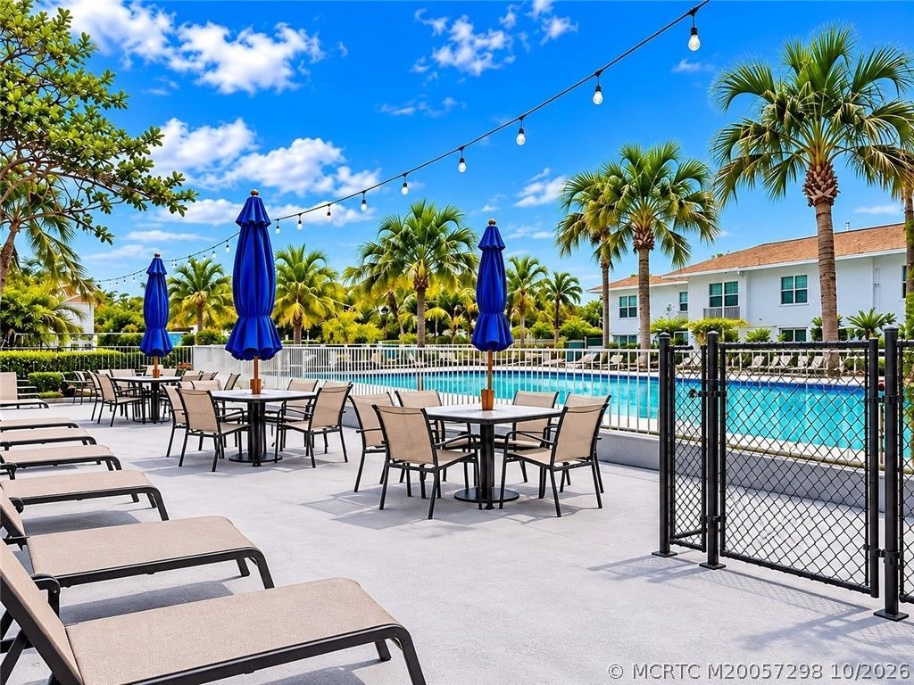 2950 SE Ocean Boulevard, Unit 7-2, Stuart, FL 34996 Photo