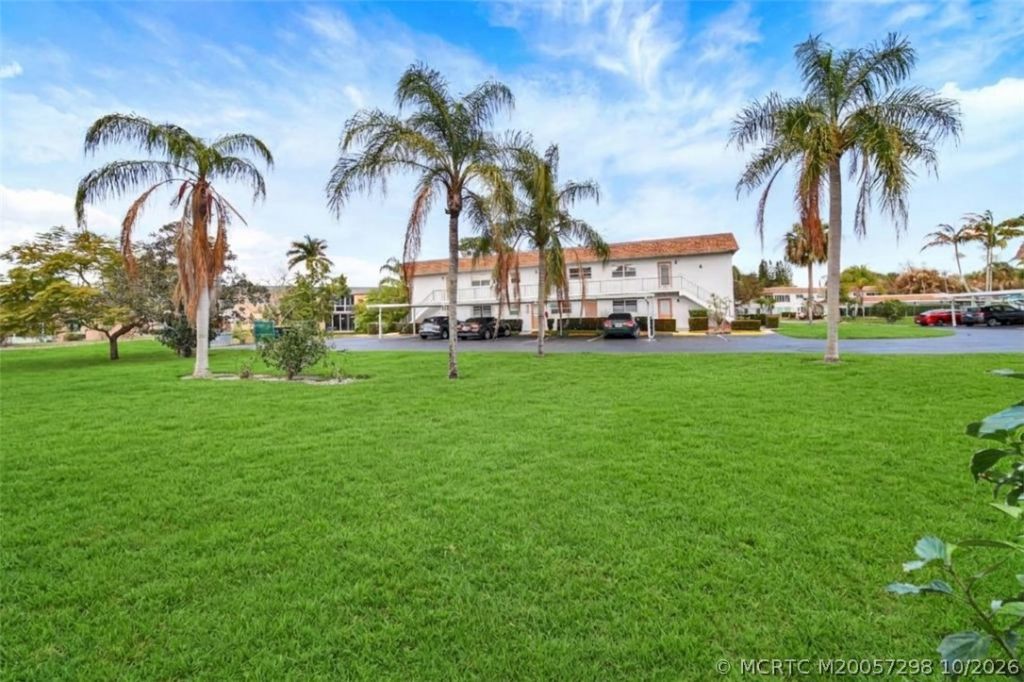 2950 SE Ocean Boulevard, Unit 7-2, Stuart, FL 34996 Photo