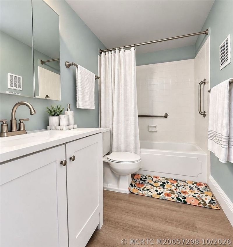 2950 SE Ocean Boulevard, Unit 7-2, Stuart, FL 34996 Photo