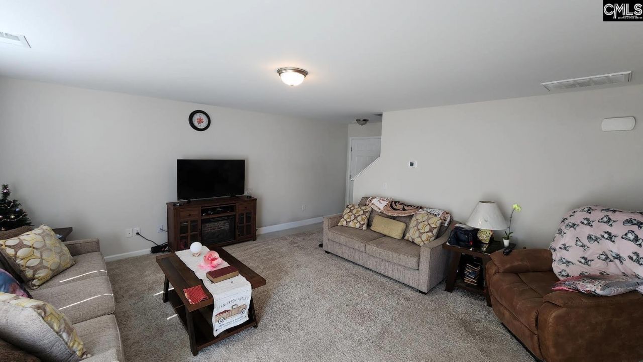 210 Carriagebrook Circle Photo 15