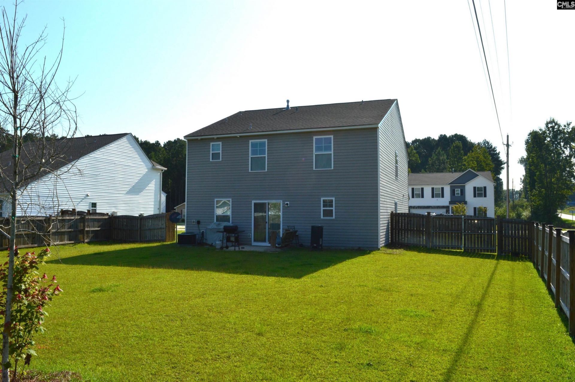 210 Carriagebrook Circle Photo 5