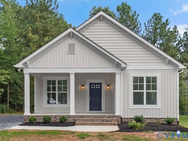 435 Raleigh Avenue , South Hill, VA 23970