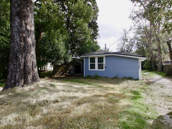1109 LAKE SHORE, Jacksonville, FL 32205