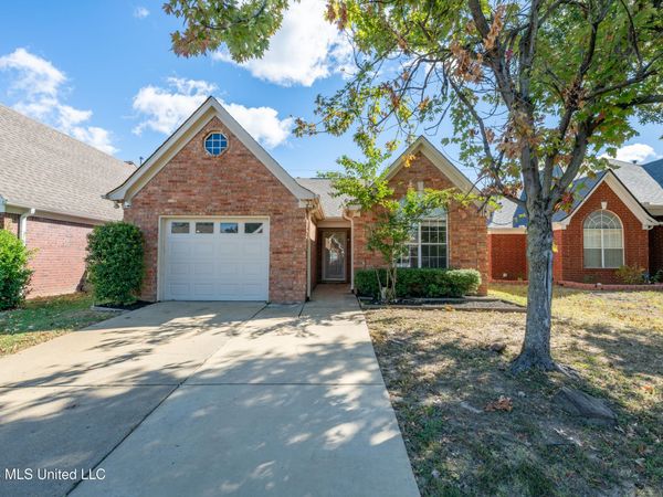 8224 Clubview Drive, Olive Branch, MS 38654
