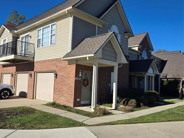 27620 Hidden Oaks Drive , Brownstown Township, Mi 48183
