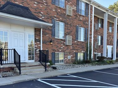 515 W Highland Road, Unit E 3, Howell, Mi 48843