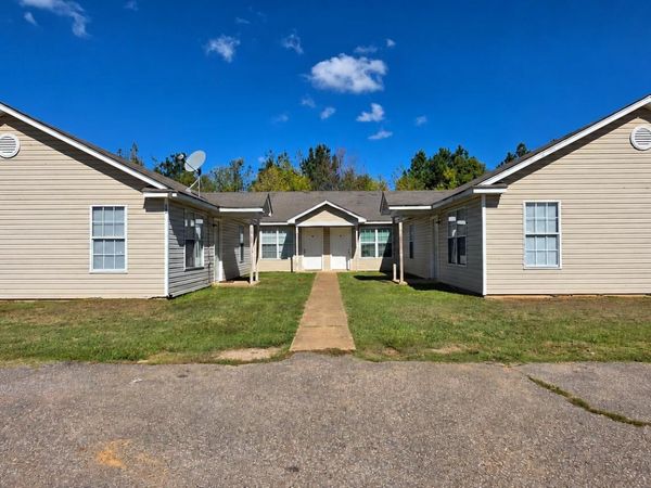 106 Hines Boulevard , Bolivar, TN 38008