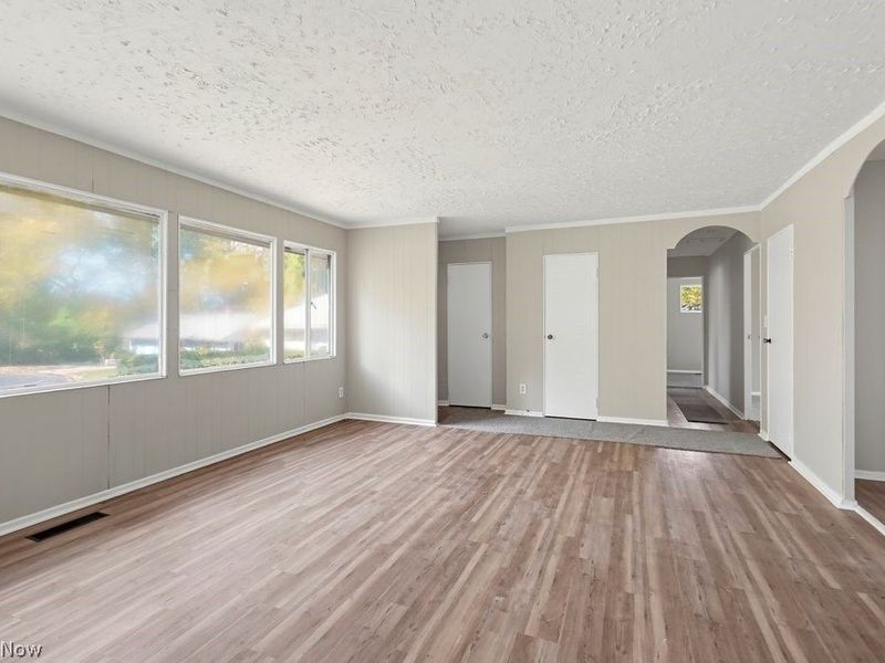 17710 Rookhill Circle, Cleveland, OH 44112 Photo 5