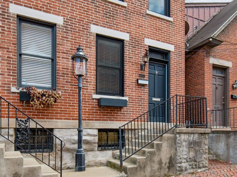 582 S Pearl Street, Columbus, OH 43215 Photo 1
