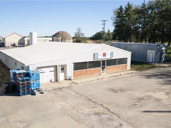 515 Walnut Street, Oskaloosa, KS 66066