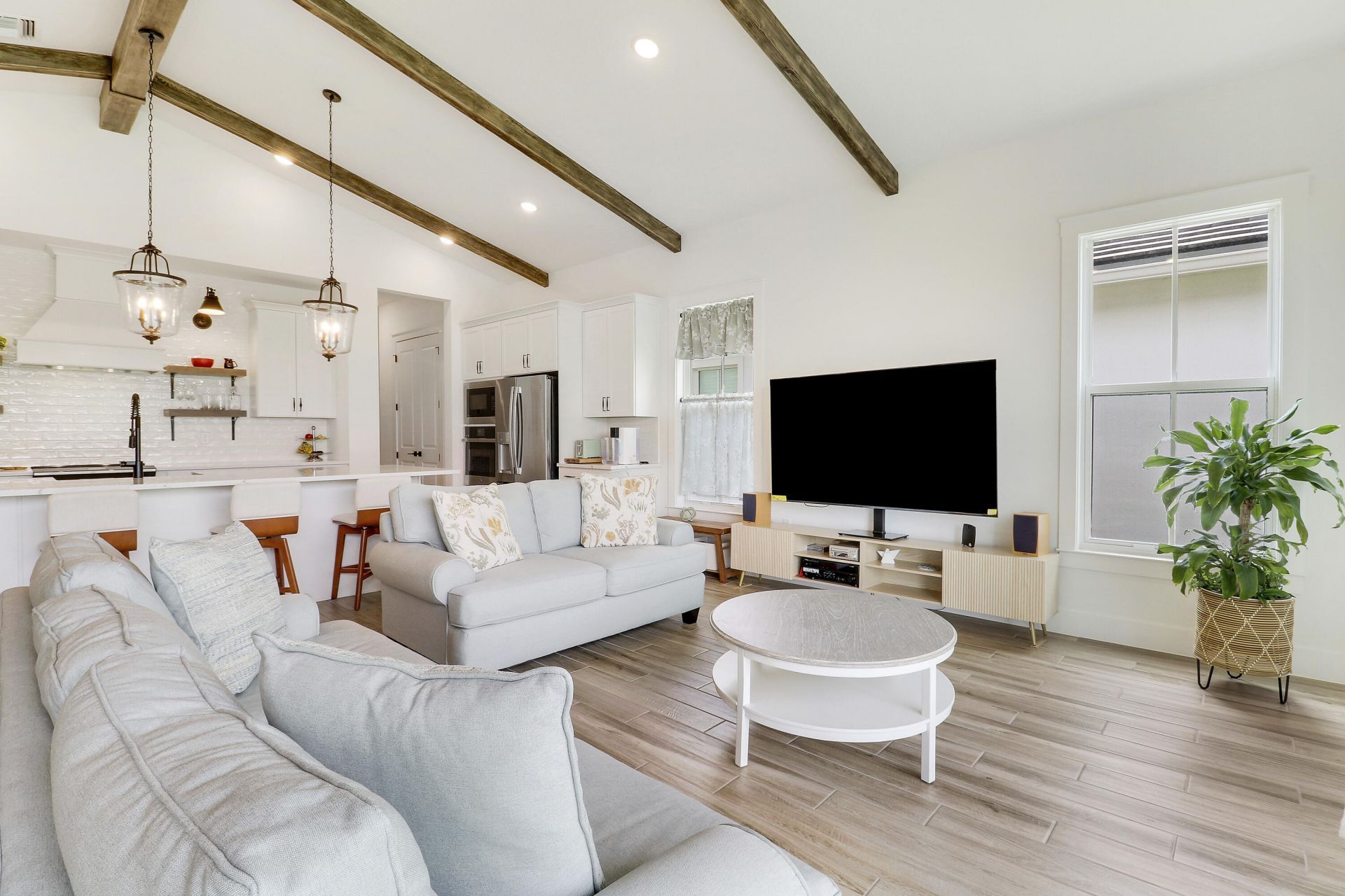 6742 SE Lost Pine Drive, Stuart, FL 34997 Photo