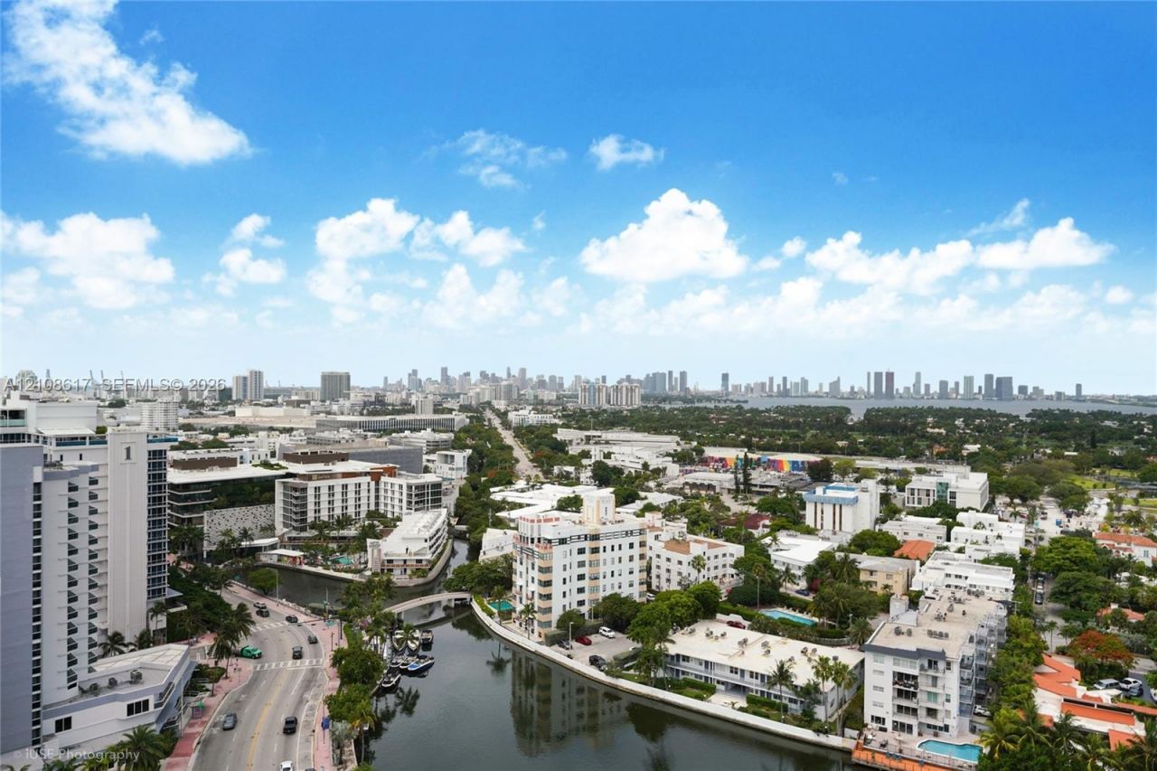 2555 Collins Ave , Unit PH114, Miami Beach, FL 33140 Photo