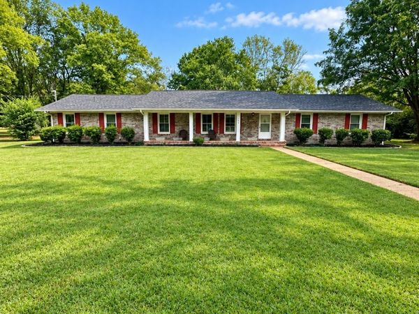146 W Clearview Dr , Murfreesboro, TN 37128