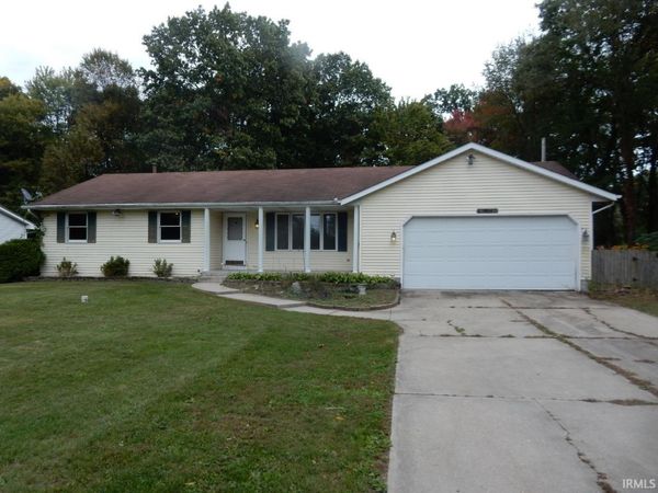 51852 County Road 11, Elkhart, IN 46514