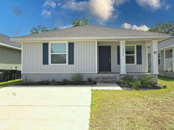 6252 Cardinal Cove Ln, Pensacola, FL 32504