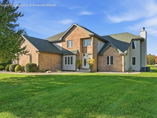 149 W 200 S, Valparaiso, IN 46385