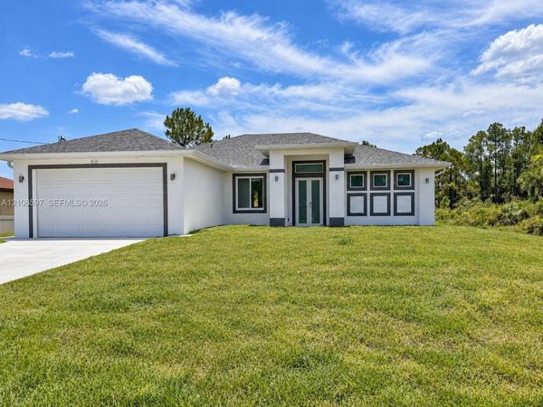 808 Congress Ave , Lehigh Acres, FL 33972