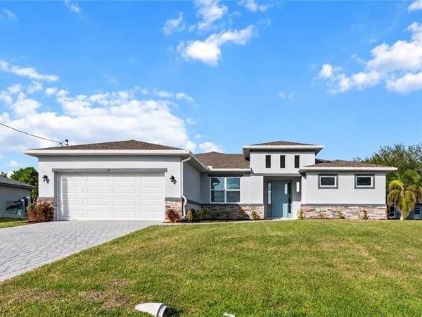 23 NW 24th TER , CAPE CORAL, FL 33993