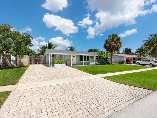 431 SE 4TH Street, Deerfield Beach, FL 33441