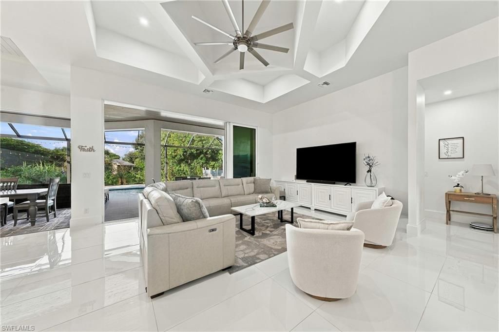 111 1st St, Naples, FL 34113 Photo