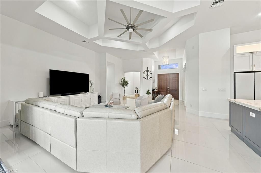 111 1st St, Naples, FL 34113 Photo