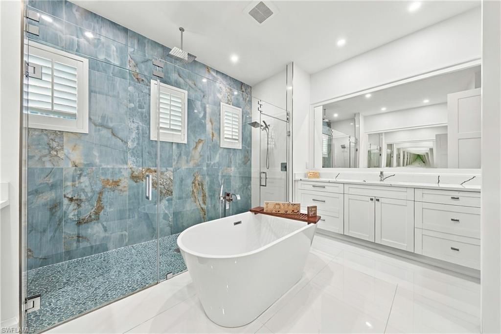 111 1st St, Naples, FL 34113 Photo