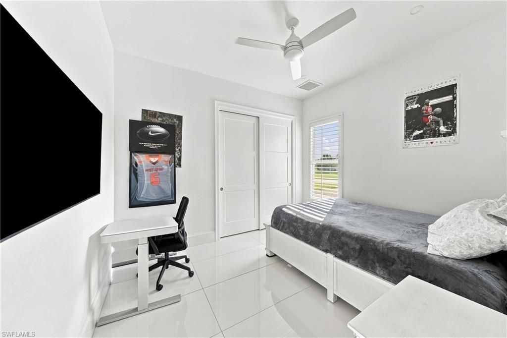 111 1st St, Naples, FL 34113 Photo