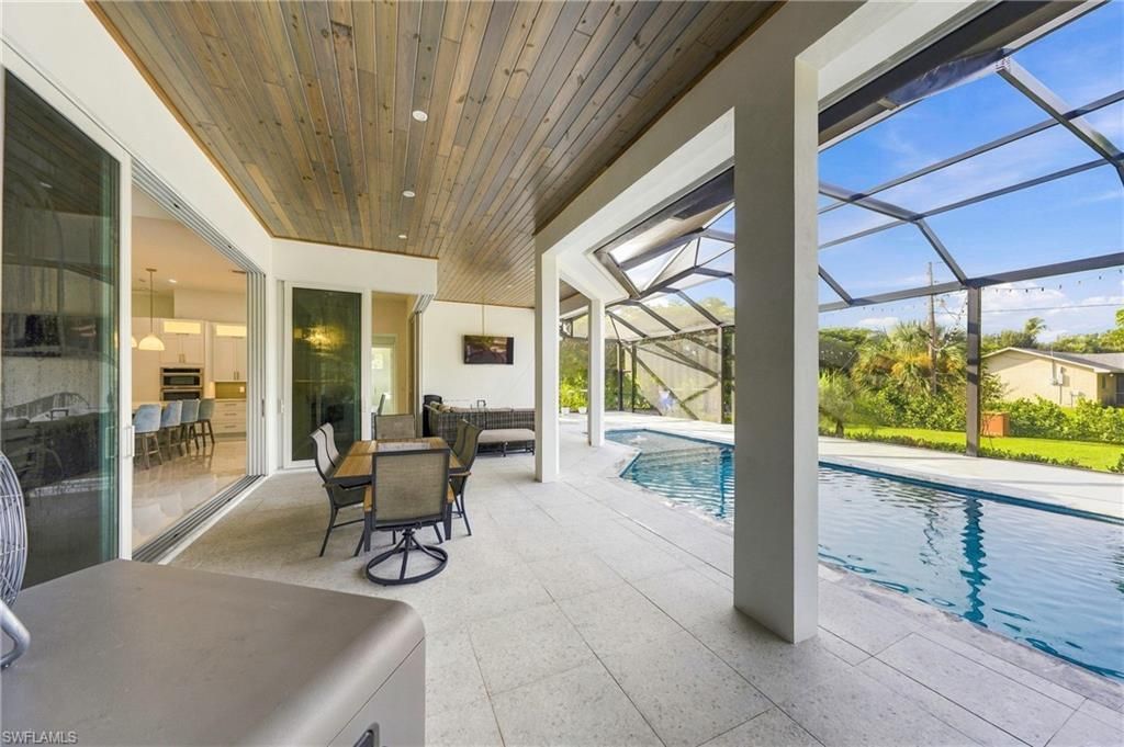 111 1st St, Naples, FL 34113 Photo