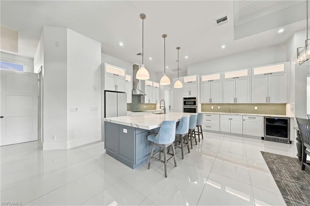 111 1st St, Naples, FL 34113 Photo