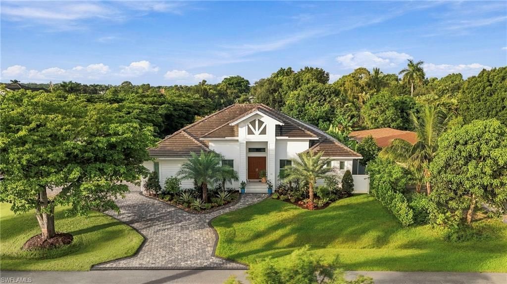 111 1st St, Naples, FL 34113 Photo