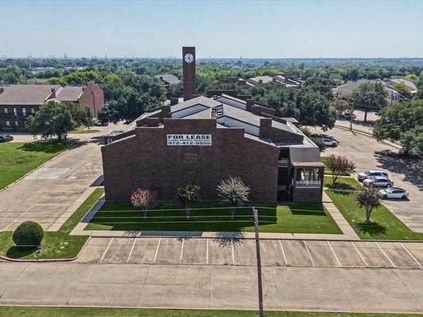 329 OAKS Trail, Garland, TX 75043