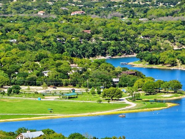 18311 Spring LN, Jonestown, TX 78645