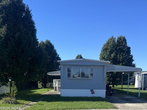 151 Winterhaven Drive, Wapakoneta, OH 45895