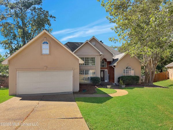 218 Greensview Drive, Brandon, MS 39047