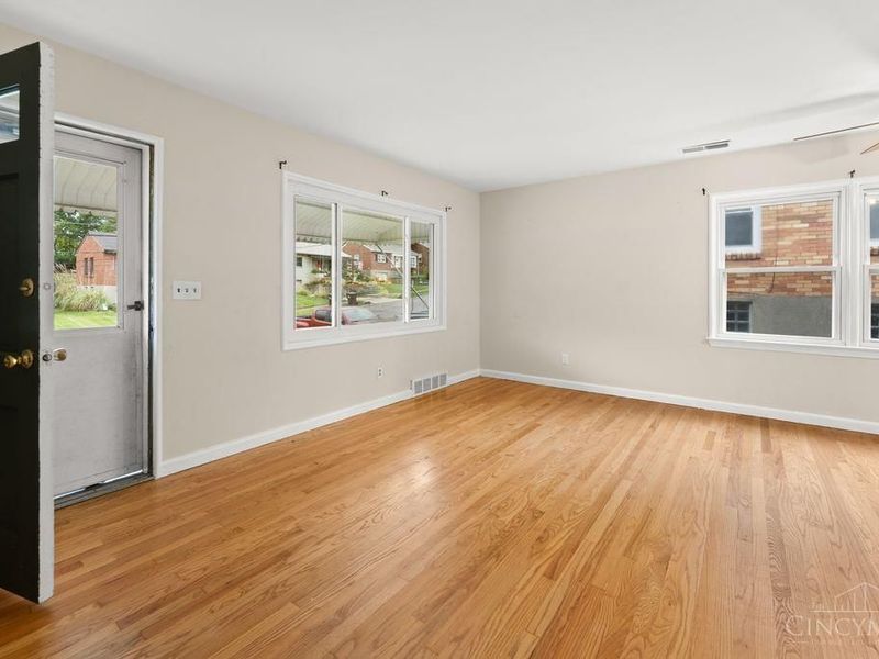 8622 Wicklow Avenue, Sycamore Township, OH 45236 Photo 6