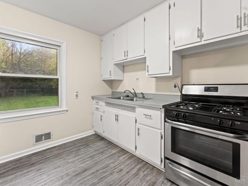 8622 Wicklow Avenue, Sycamore Township, OH 45236 Photo 9