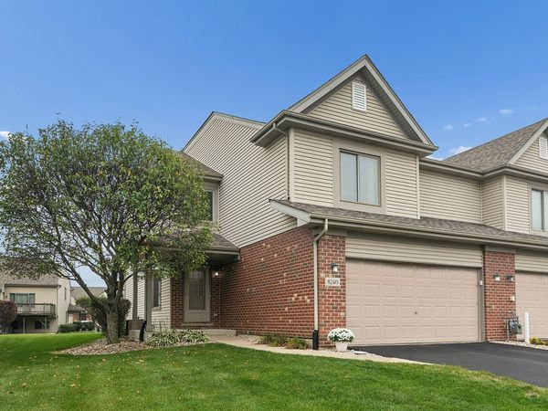8240 Auburn Lane , Frankfort, IL 60423