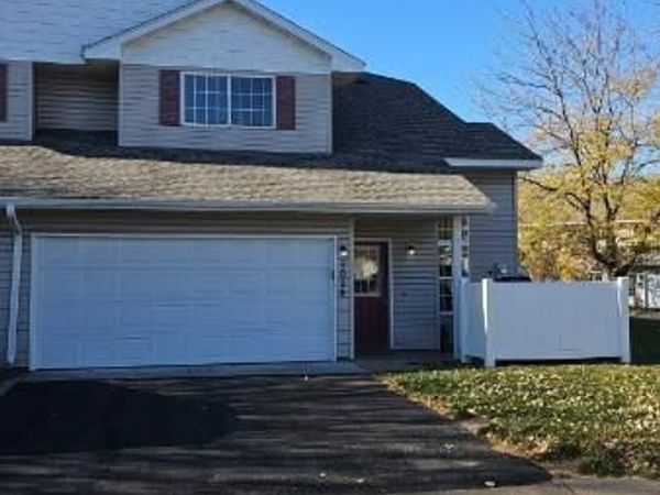 2024 S Cleveland Way S, Unit 2024, Cambridge, MN 55008