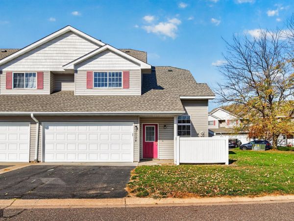 2024 S Cleveland Way S, Unit 2024, Cambridge, MN 55008