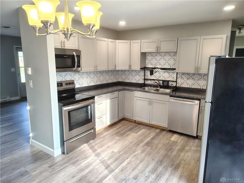 2502 New Castle Drive, Troy, OH 45373 Photo 8