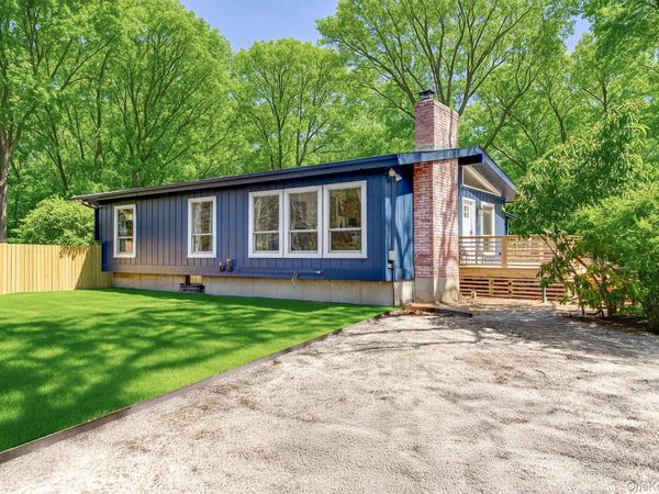 87 Church Lane , Springs, NY 11937