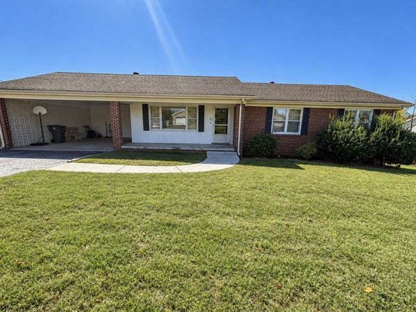 133 Clearview Dr , McMinnville, TN 37110