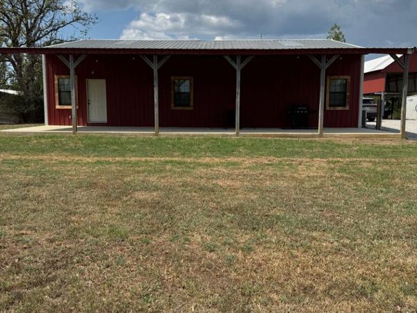 884 Cr-313, Oxford, MS 38655