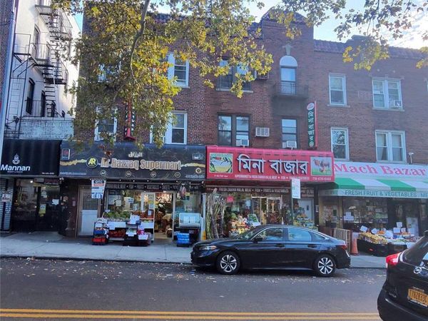 7112 35th Ave, Jackson Heights, NY 11372