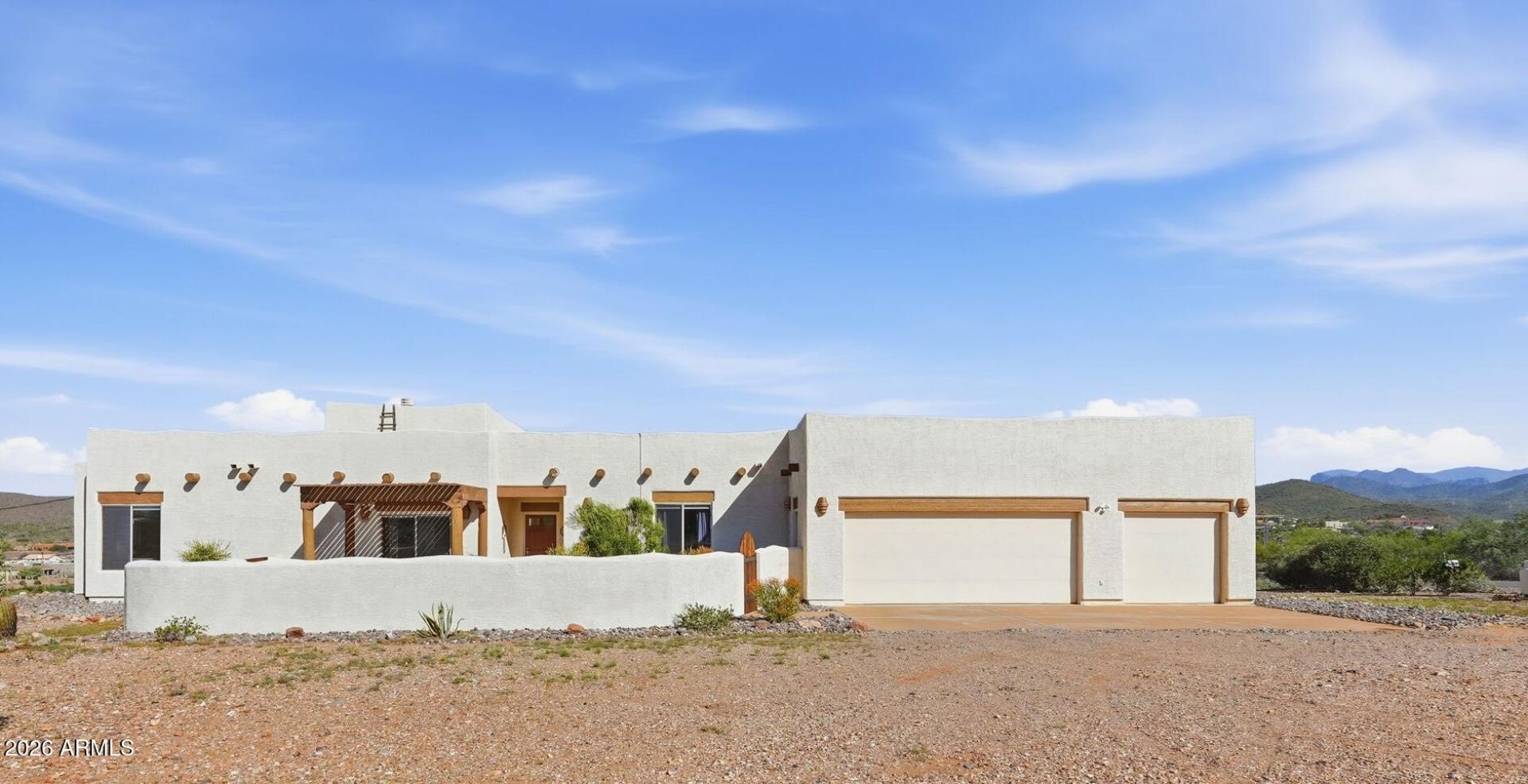 250 N CLEOPATRA Street, Queen Valley, AZ 85118