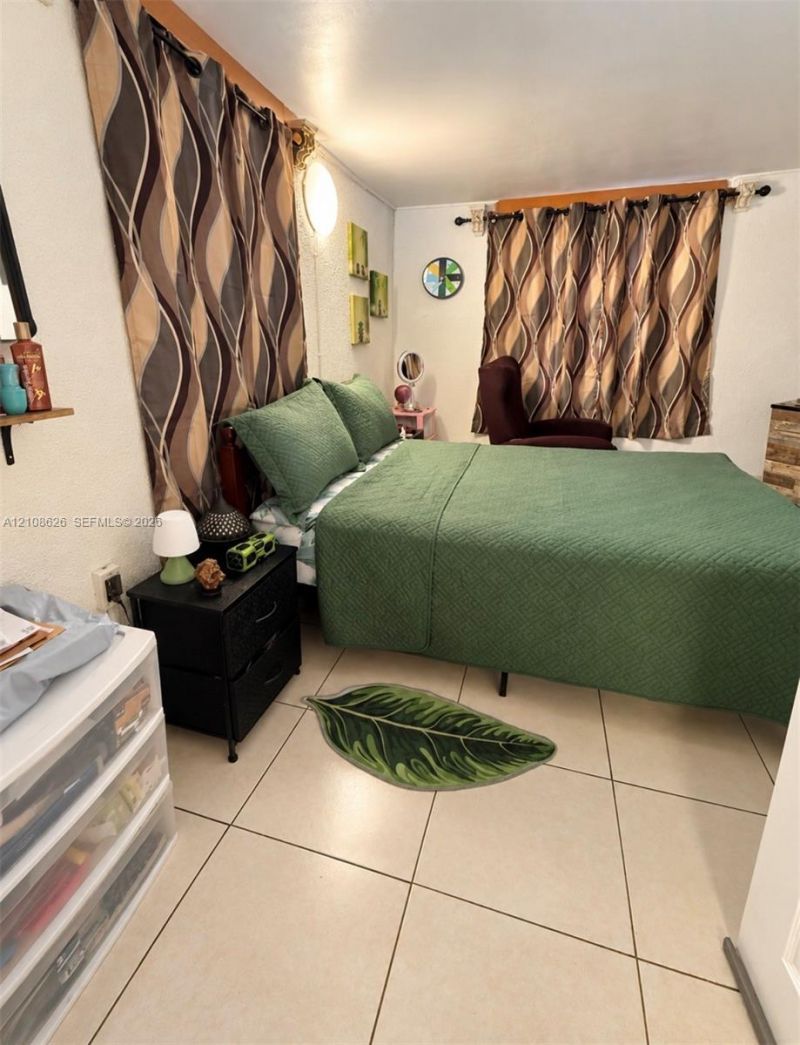 971 NE 156th Ter , North Miami Beach, FL 33162 Photo