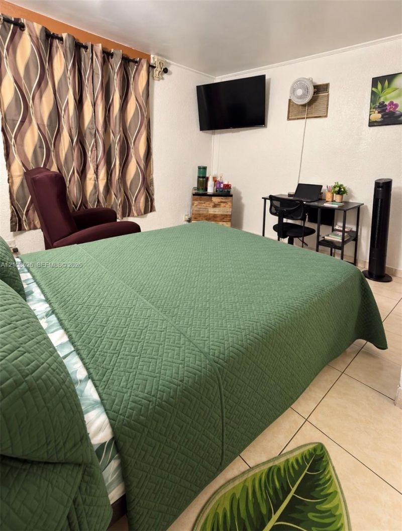 971 NE 156th Ter , North Miami Beach, FL 33162 Photo