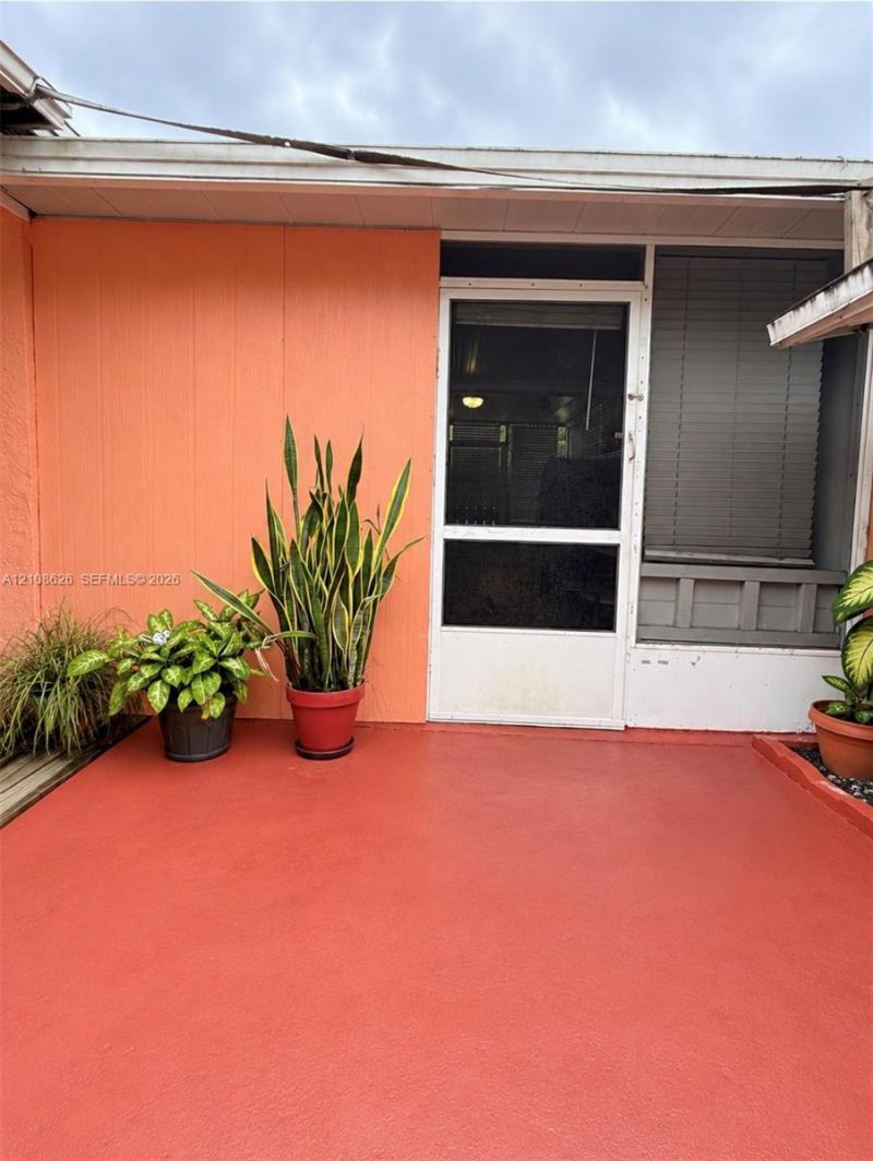 971 NE 156th Ter , North Miami Beach, FL 33162 Photo