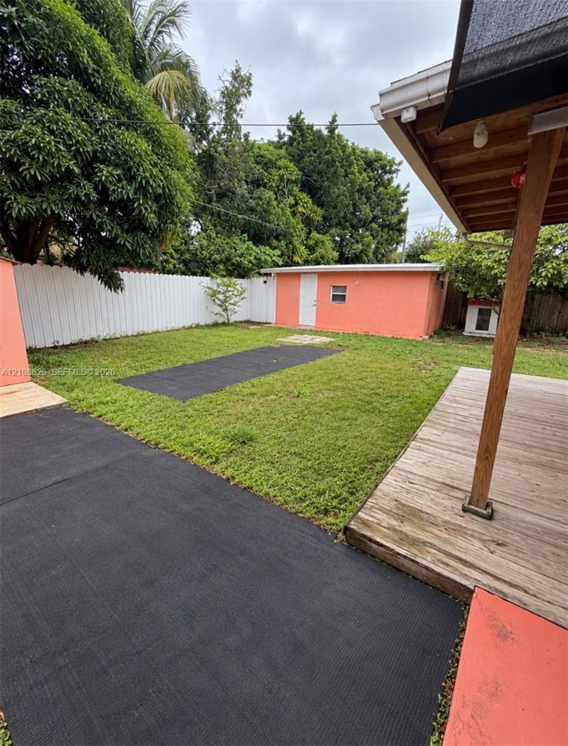 971 NE 156th Ter , North Miami Beach, FL 33162 Photo